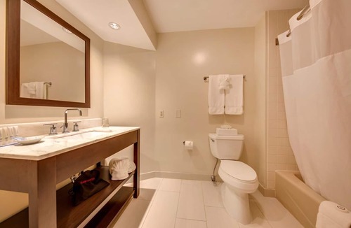 Southbury Hotel | Heritage Hotel, Golf & Conference Center