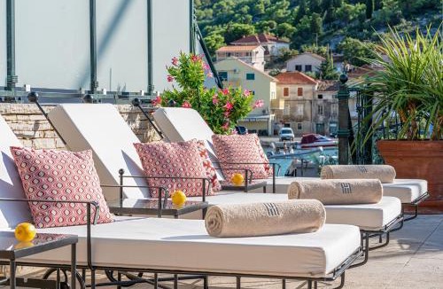 Tijesno Hotel | Heritage Hotel Tisno