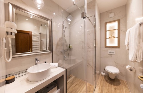 Tijesno Hotel | Heritage Hotel Tisno