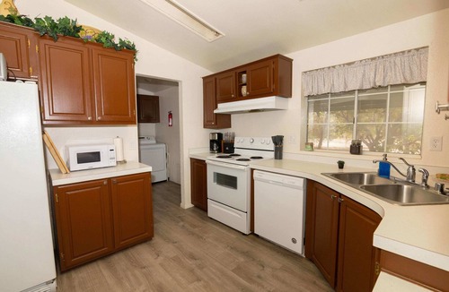 Pahrump House | Heritage House Great For Groups!
