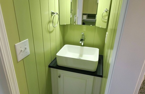 Lakeside Apartment | Heritage House - Tiny Digs Lakeshore
