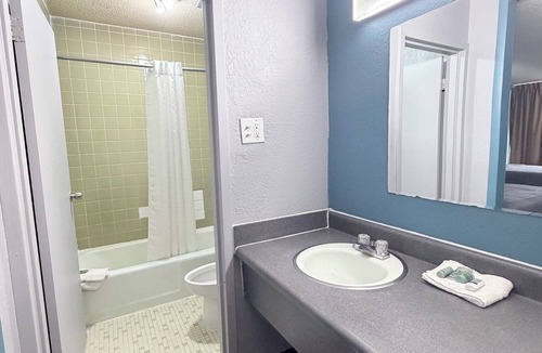 Cartersville Hotel | Heritage Inn Cartersville