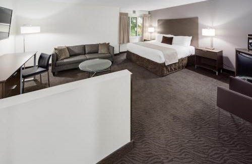 Brooks Hotel | Heritage Inn Hotel & Convention Centre - Brooks