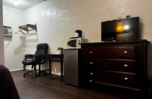 Uniontown Hotel | Heritage Inn