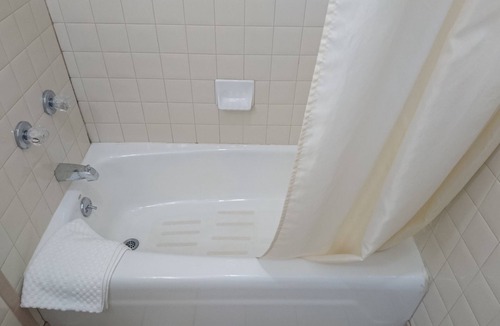 Uniontown Hotel | Heritage Inn