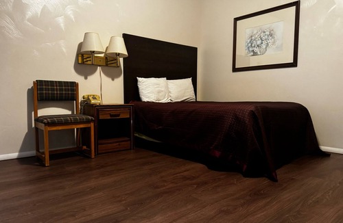 Uniontown Hotel | Heritage Inn