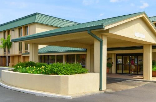 Brookhollow Hotel | Heritage Place Houston Brookhollow