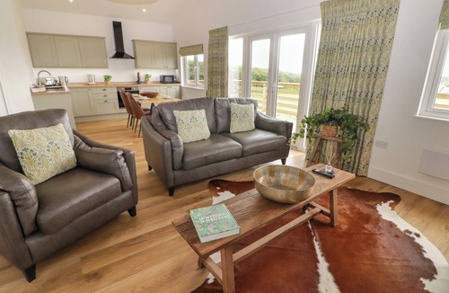 Monknash Cottage | Heritage Retreat