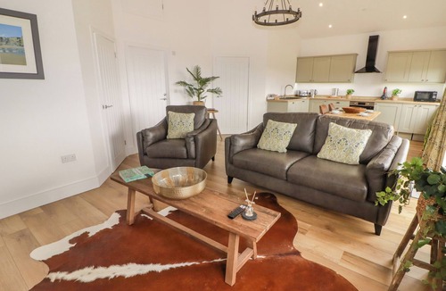 Monknash Cottage | Heritage Retreat