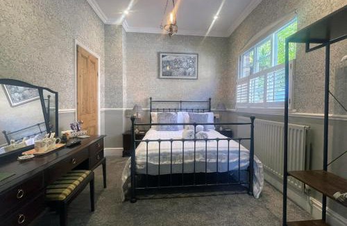 Ironbridge House | Heritage View Guest House