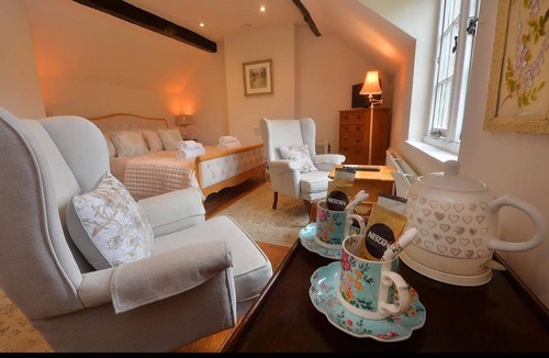 Ironbridge House | Heritage View Guest House