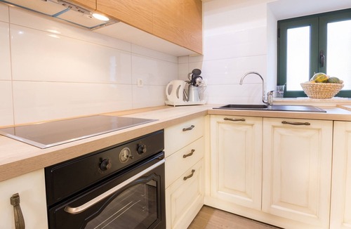 Rascane House | Heritagehouse Stipanovi Dvori with heated pool, kids pool, tavern, mountain view