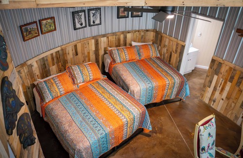 Mount Sterling Bed & Breakfast | Hermann Grain Bins BNB and Retreat Center whole complex