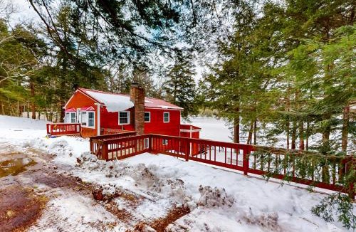 Sanbornton House | Hermit Lake Retreat