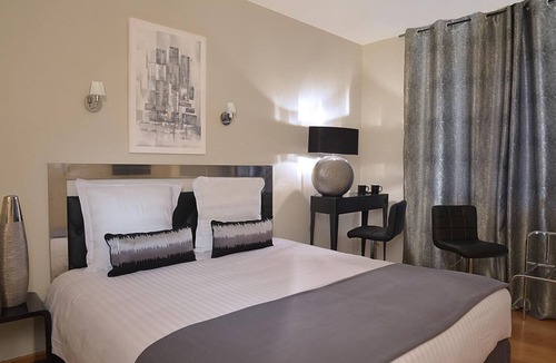 Buzancais Hotel | Hermitage