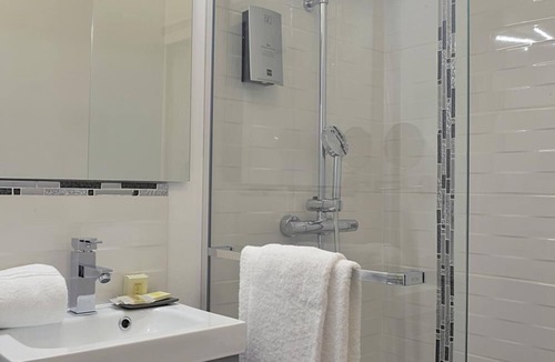 Buzancais Hotel | Hermitage