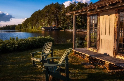 Meacham Cabin | Hermits Hut Cabin with Lake View
