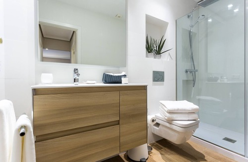 Milla de Oro Apartment | Hermosilla III