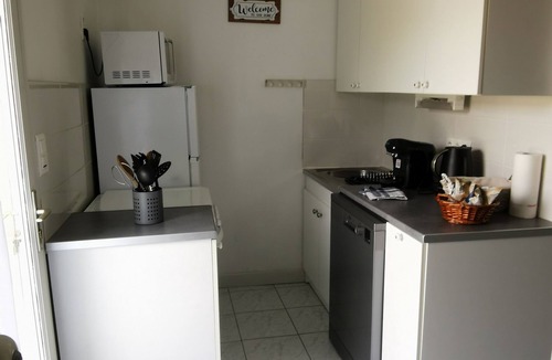 Chaille-les-Marais Apartment | Heron Cendre, Gîte Avec Piscine Chauffée, Sud Vendée Littoral