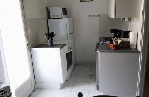 Chaille-les-Marais Apartment | Heron Cendre, Gîte Avec Piscine Chauffée, Sud Vendée Littoral