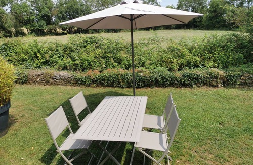 Chaille-les-Marais Apartment | Heron Cendre, Gîte Avec Piscine Chauffée, Sud Vendée Littoral