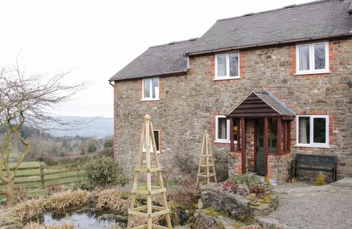 Bromlow House | Heron Cottage