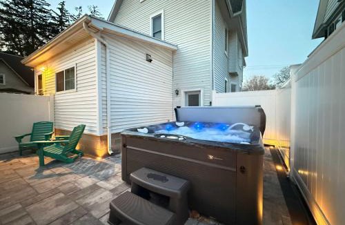 Western Gardens House | Heron Hideaway Game Room within walking distance to HWS & Seneca Lake