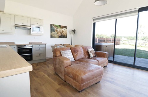 Wedmore Cottage | Heron Lodge Castle Farm