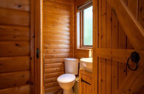 Thurstonfield House | Heron Lodge with Hot-tub