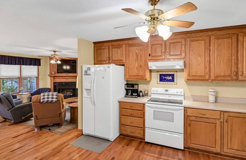 Leesville Apartment | Heron`s Flight | Sleeps 6 on Lake Murray