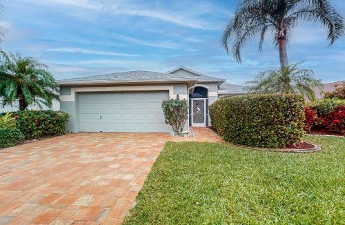 Beachwalk Isles House | Heron's Nest Getaway