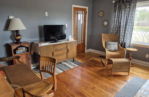Garden Lots House | Herons, deer and ocean views! Only 2 kms from downtown Lunenburg!