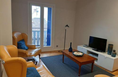 Zarautz Apartment | Herrikobarra - Apartamento en el centro a 500mts de la playa by Egona