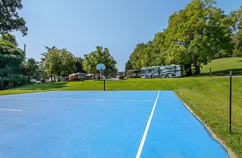 Lebanon Resort | Hershey Camping Resort Loft Park Model 7