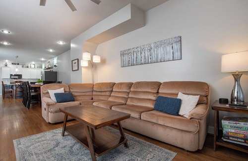 Hummelstown House | Hersheypark 3.4 miles-Open floor plan