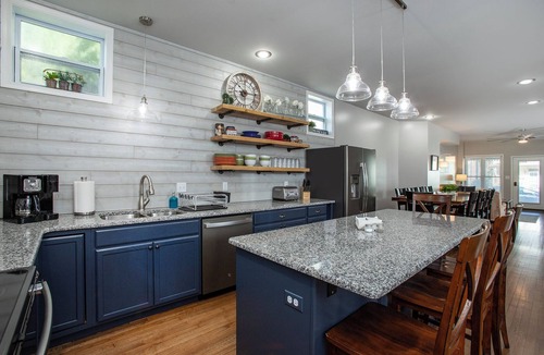 Hummelstown House | Hersheypark 3.4 miles-Open floor plan
