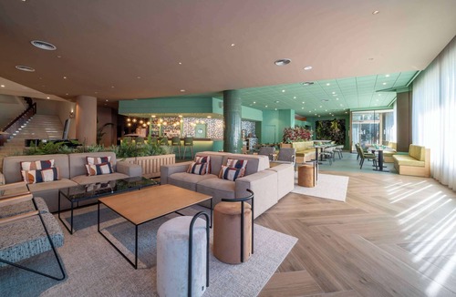 Sant Just Desvern Hotel | Hesperia Sant Just