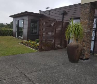 New Plymouth Bed & Breakfast | Heta Road B&B