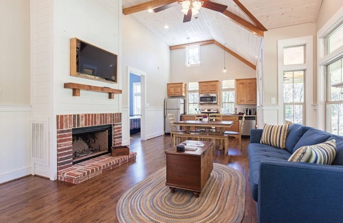 Union Valley Cabin | Heth House - Modern Victorian cottage in the woods