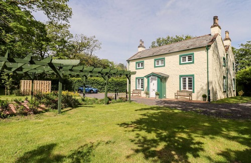 Clarencefield House | HETLAND, pet friendly, with open fire in Dumfries