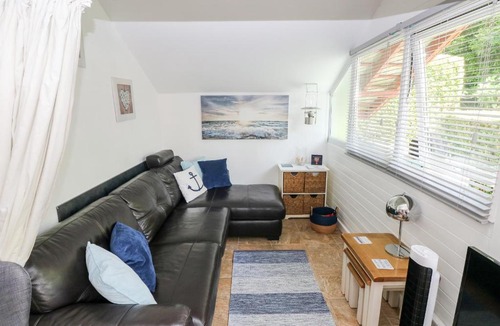 Llanteg House | Heulwen Lodge