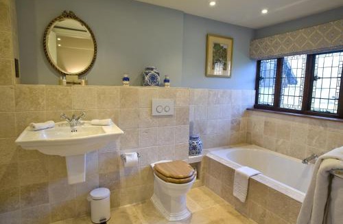 Hever House | Hever Castle Luxury Bed and Breakfast