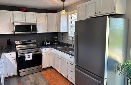 Rogersville House | Hey friends, welcome to Maggie’s Place to relax and enjoy some peace and quiet