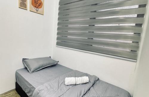 Taman Jubilee Hostel | Hey Rest Up with shared bathroom