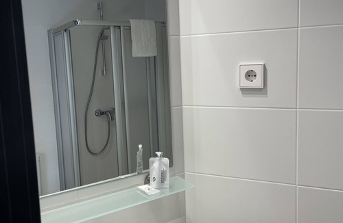 Cerdanyola del Valles House | Hey Rooms