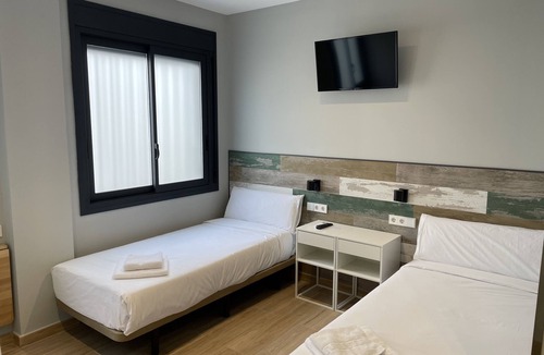 Cerdanyola del Valles House | Hey Rooms