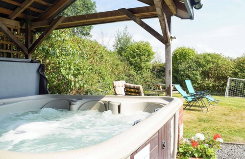 Tirabad Cottage | Heyope Cottage