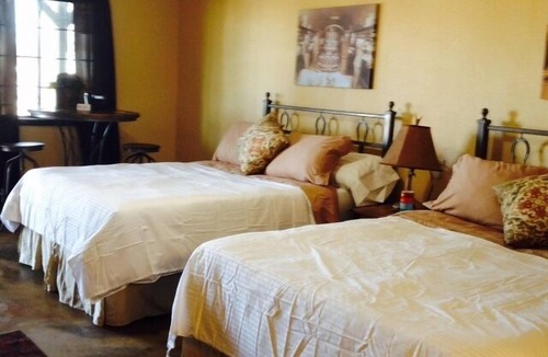 Seymour Hotel | HH Creek Inn