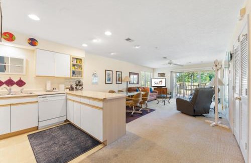 Branson Apartment | HHL-D6 -Take a Holiday