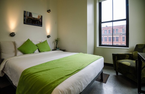Theatre District Hostel | HI Boston - Hostel